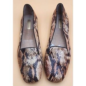 Brand New!  Womens Tahari Clementine Snakeskin Flats Size. See Pics! Size 8